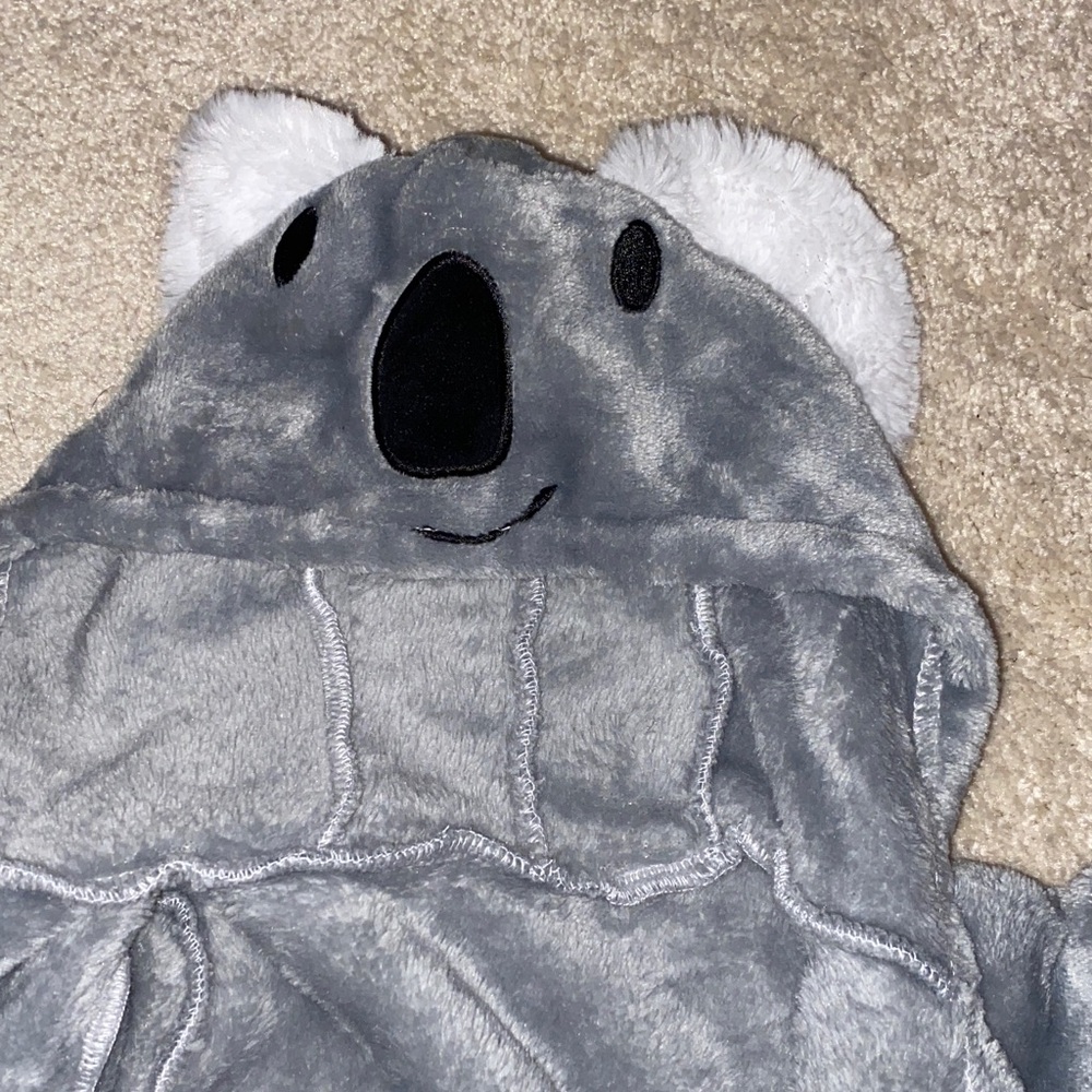 Cozy Gray Koala infant Robe - Picture 3 of 4